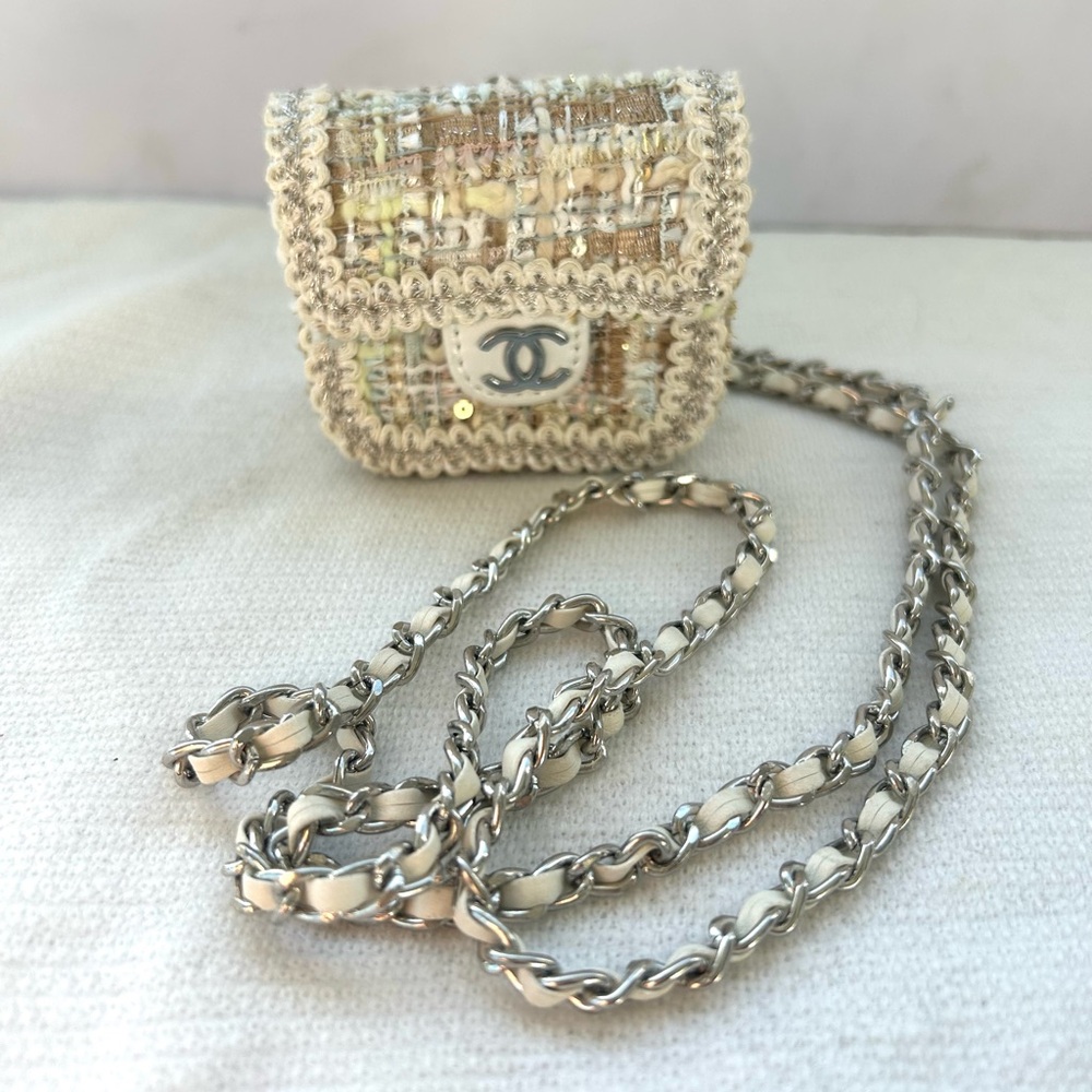 Tweed Mini Bag AirPod holder